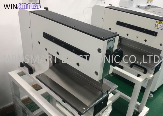 V Puanlama Tipi için Pnömatik Ayak Pedalıyla Çalışan PCB Kartı Kesme Makinesi