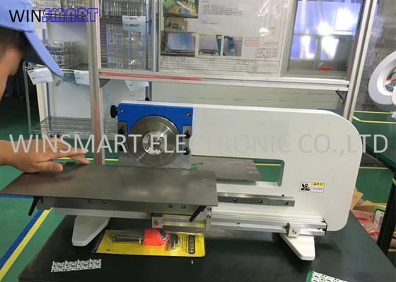 İyi bir fiyat. Ayarlanabilir Kesme Hızı ile 330mm PCB Kartı Kesici Makinesi çevrimiçi